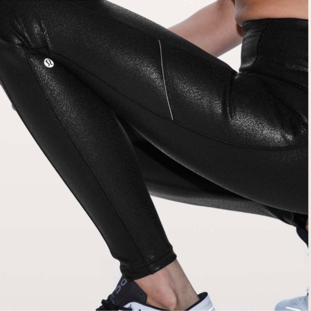 Lululemon Speed Up Tight Full-On Luxtreme 28" Luminosity Foil Print Black Silver